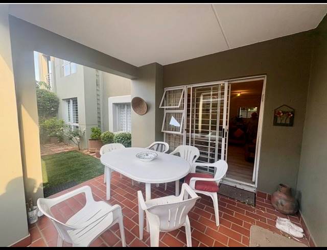 2 BEDROOM APARTMENT FOR SALE IN GLENHAZEL